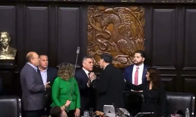 Alito Moreno y Fernández Noroña protagonizan un altercado físico en el Senado
