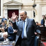En medio de la polémica por coimas, Guillermo Francos responde preguntas en Diputados